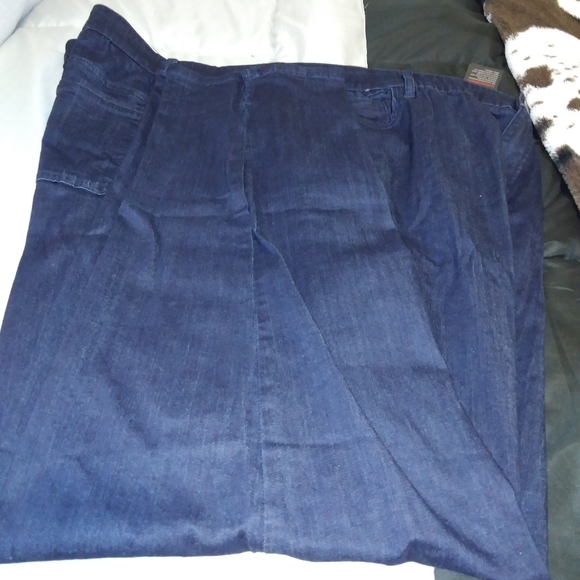 Jeans - Picture 3 of 3